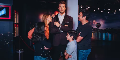 Guests With Chris Hemsworth